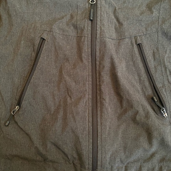 North Face Raincoat - Picture 8 of 9